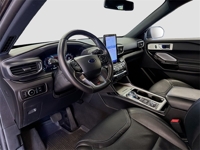 2023 Ford Explorer ST photo 15