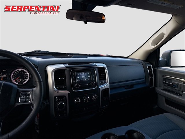 2020 Ram 1500 Classic SLT photo 17
