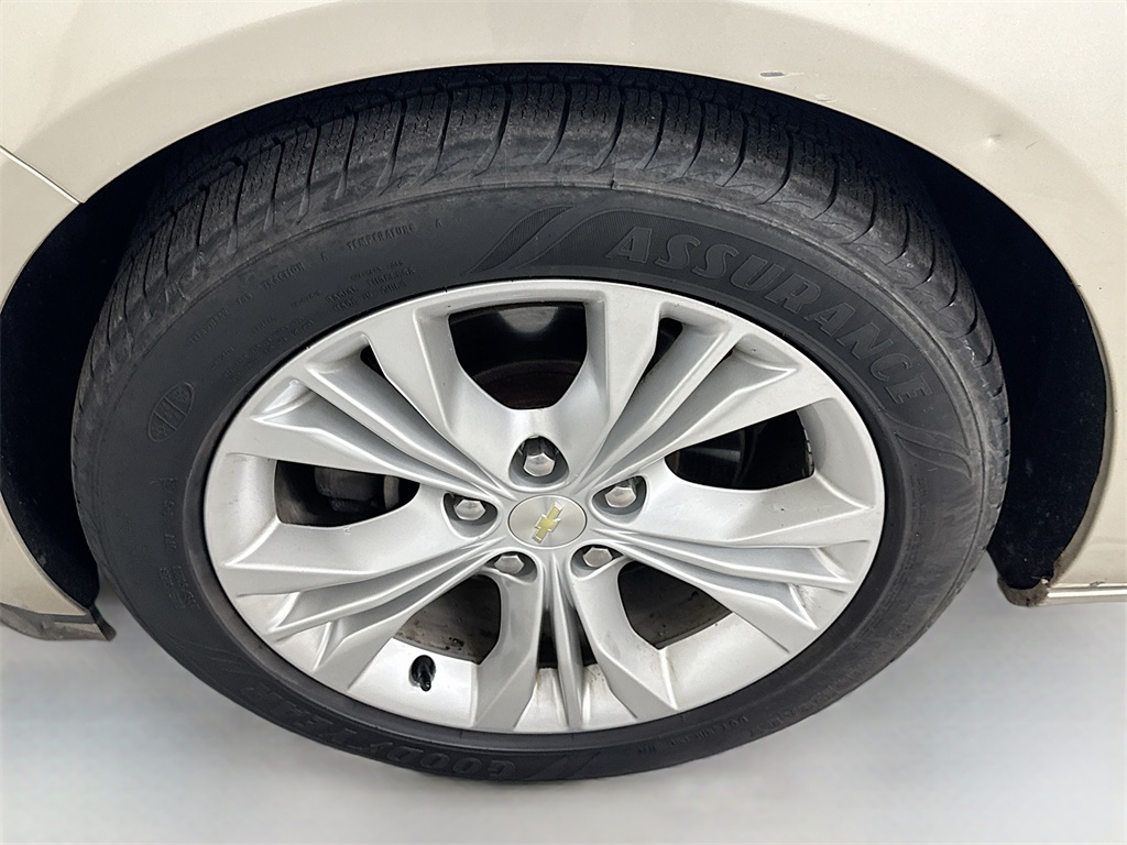 2014 Chevrolet Impala 2LT photo 24