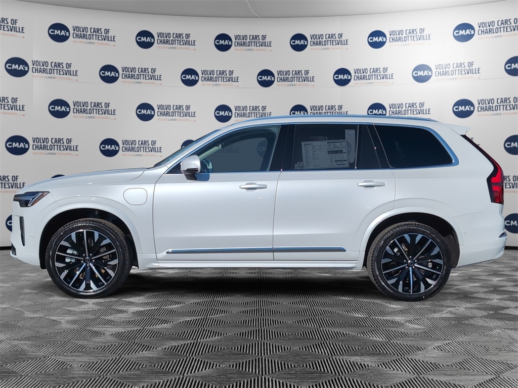2025 Volvo XC90 Recharge T8 Plus photo 2