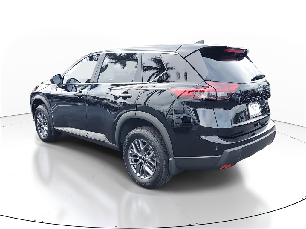 2025 Nissan Rogue S photo 5
