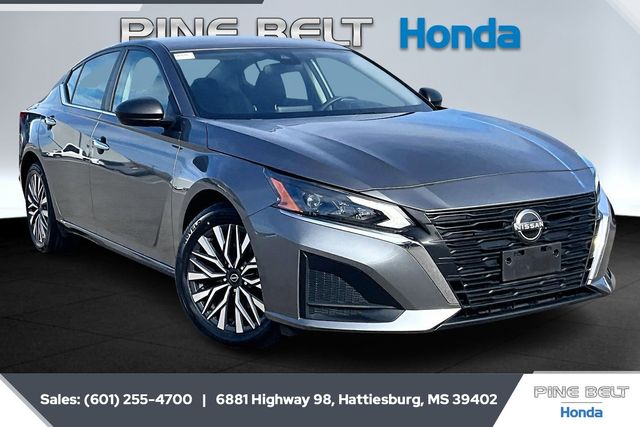 2024 Nissan Altima SV