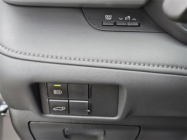2022 Toyota Highlander Hybrid XLE photo 27