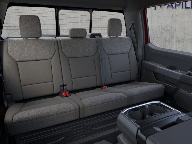 2025 Ford F-150 XLT photo 13