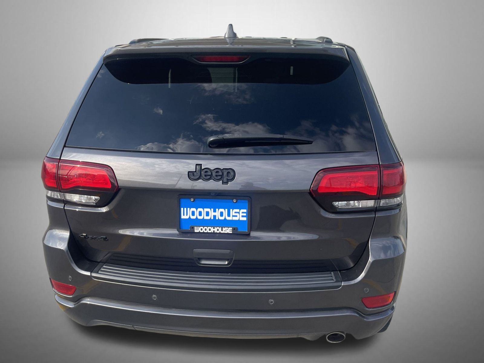 2020 Jeep Grand Cherokee Altitude photo 4
