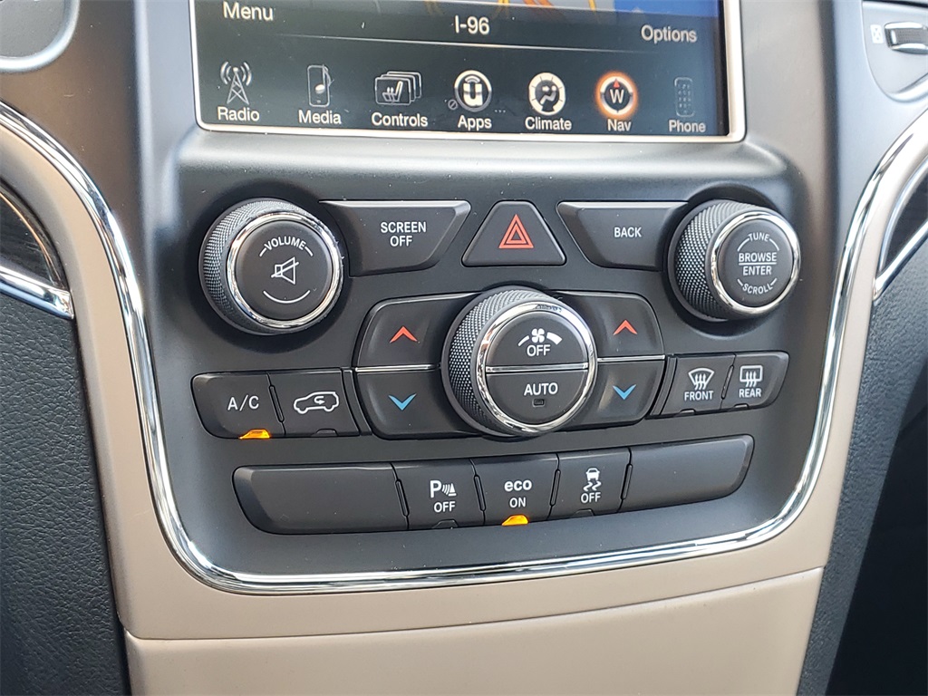 2014 Jeep Grand Cherokee Overland photo 27