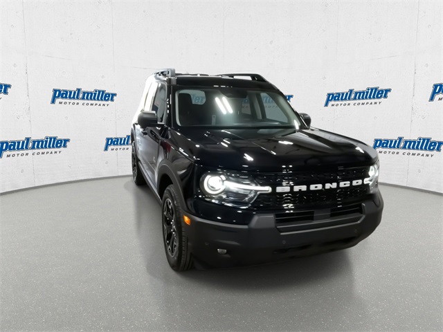 2025 Ford Bronco Sport Outer Banks photo 3