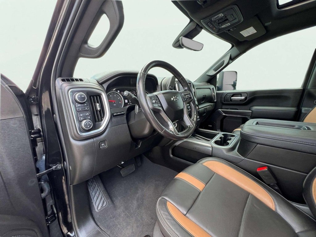 2022 Chevrolet Silverado 2500HD LTZ photo 7