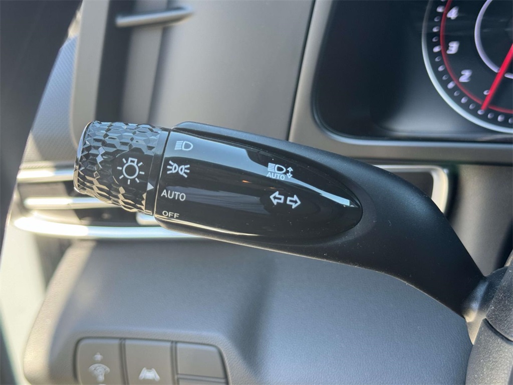 2023 Hyundai Elantra SEL photo 20