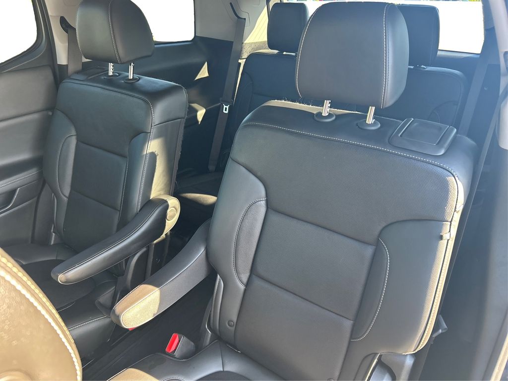 2020 Gmc Acadia SLT photo 13