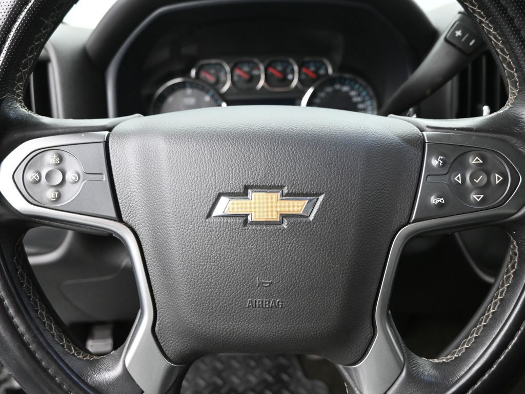 2017 Chevrolet Silverado 1500 LT photo 12