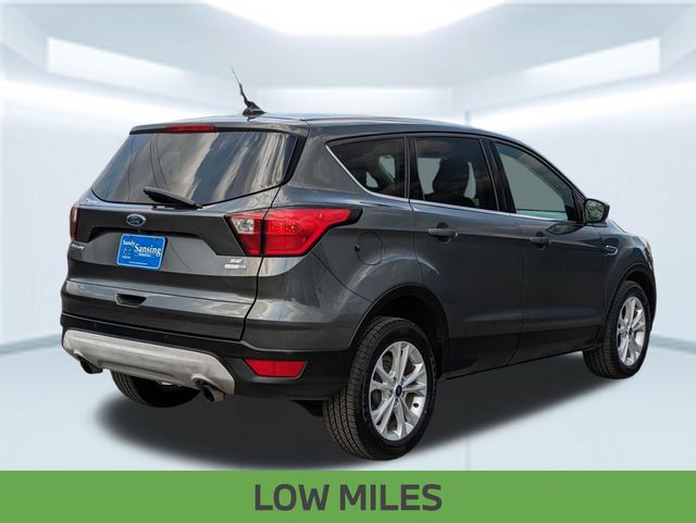 2019 Ford Escape SE photo 4