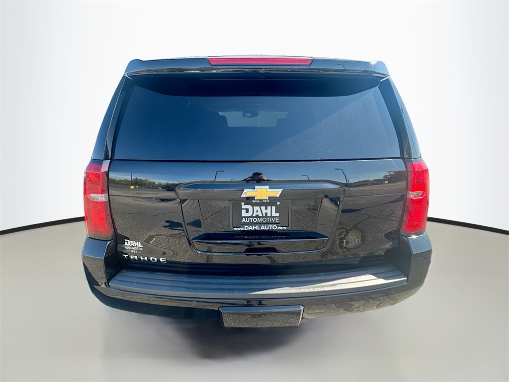 2016 Chevrolet Tahoe LT photo 3