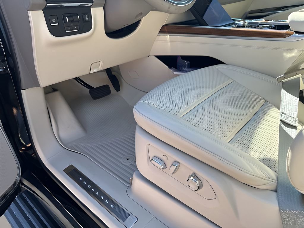2025 Cadillac Escalade Sport Platinum photo 25