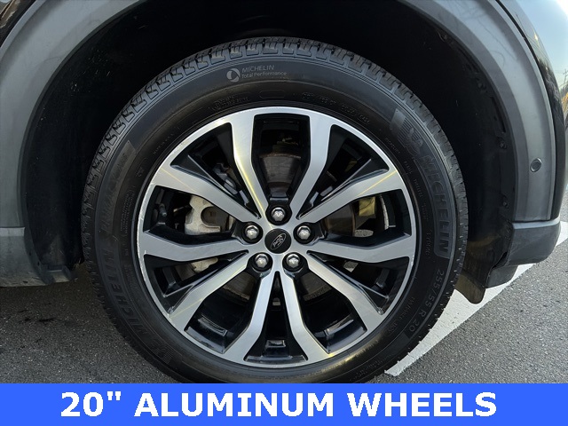 2021 Ford Explorer ST photo 4