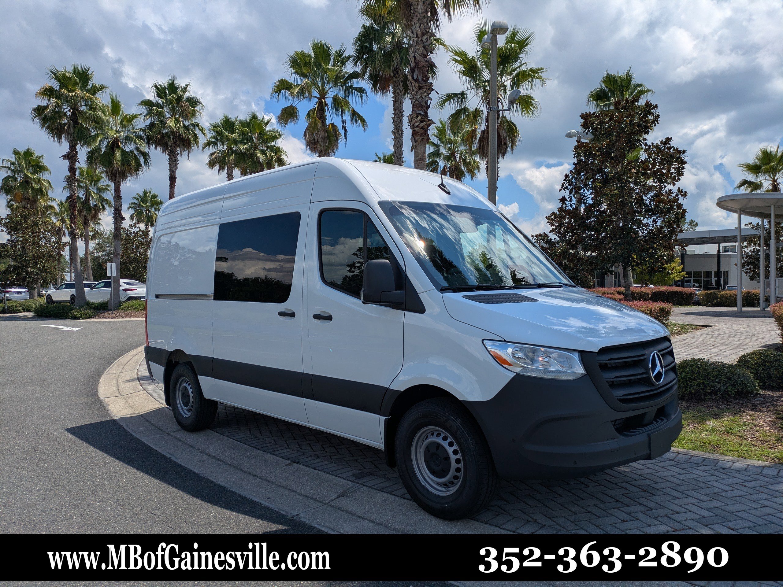 2025 Mercedes-Benz Sprinter Crew Van Base's photo