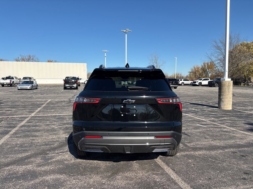 2026 Chevrolet Equinox ACTIV photo 4