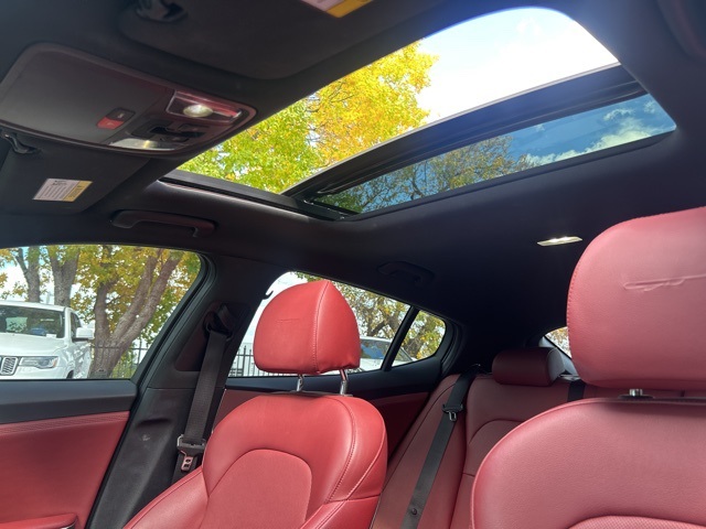 2022 Kia Stinger GT1 photo 35