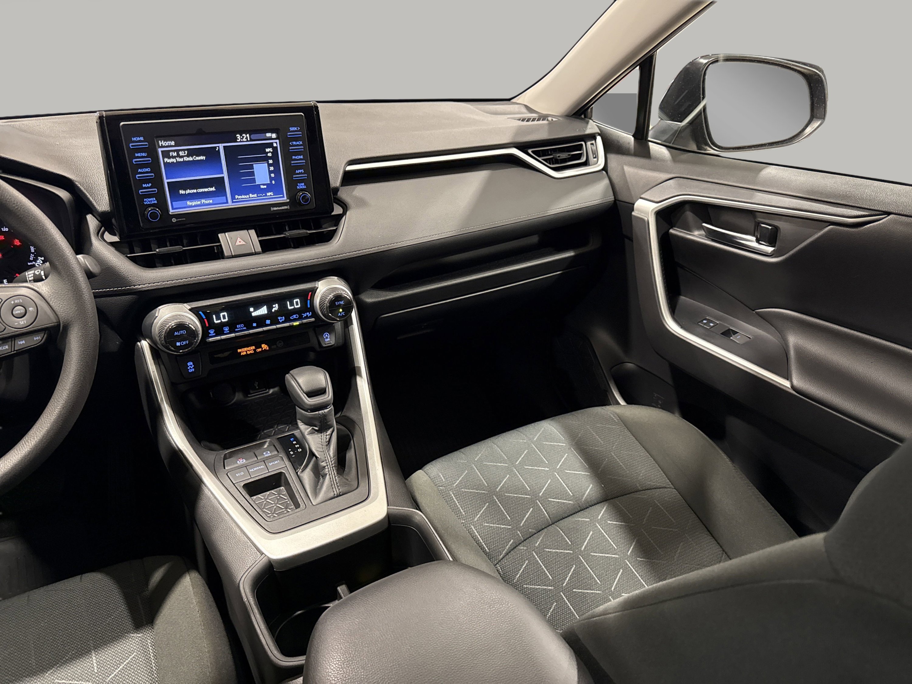 2022 Toyota RAV4 XLE photo 22