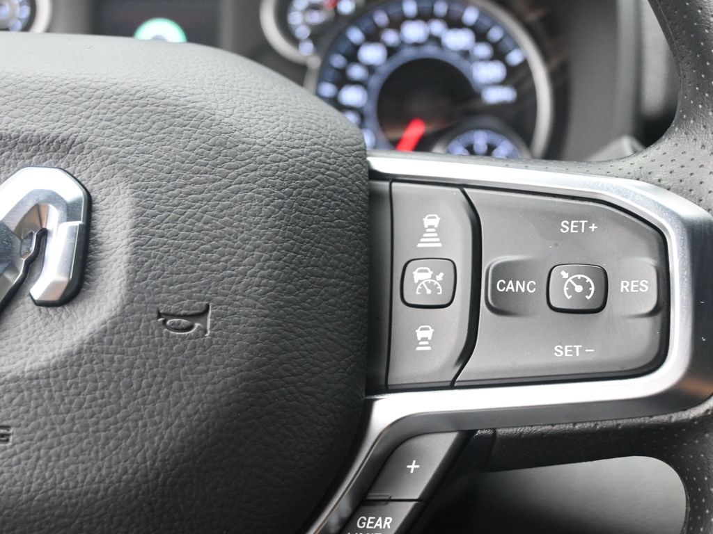 2025 Ram 2500 Tradesman photo 18