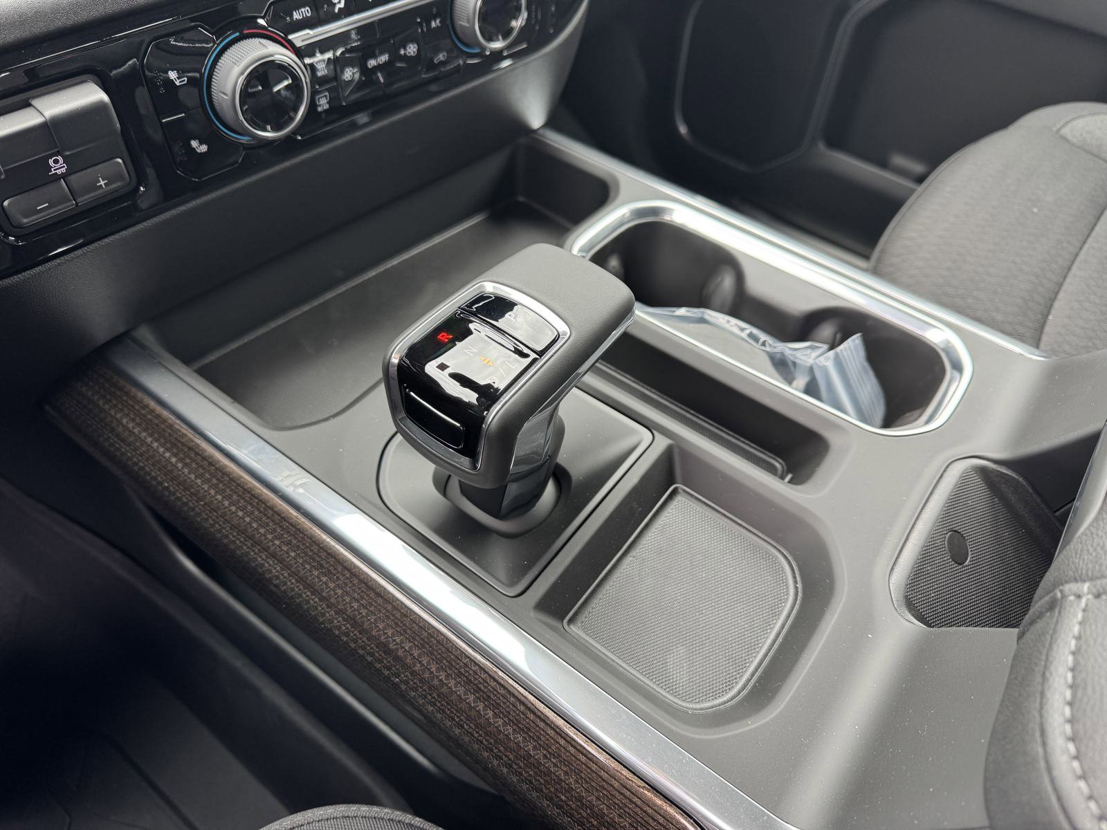 2025 Chevrolet Silverado 1500 RST photo 22