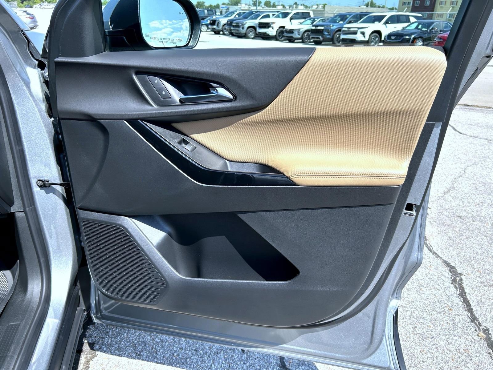 2026 Chevrolet Equinox ACTIV photo 12