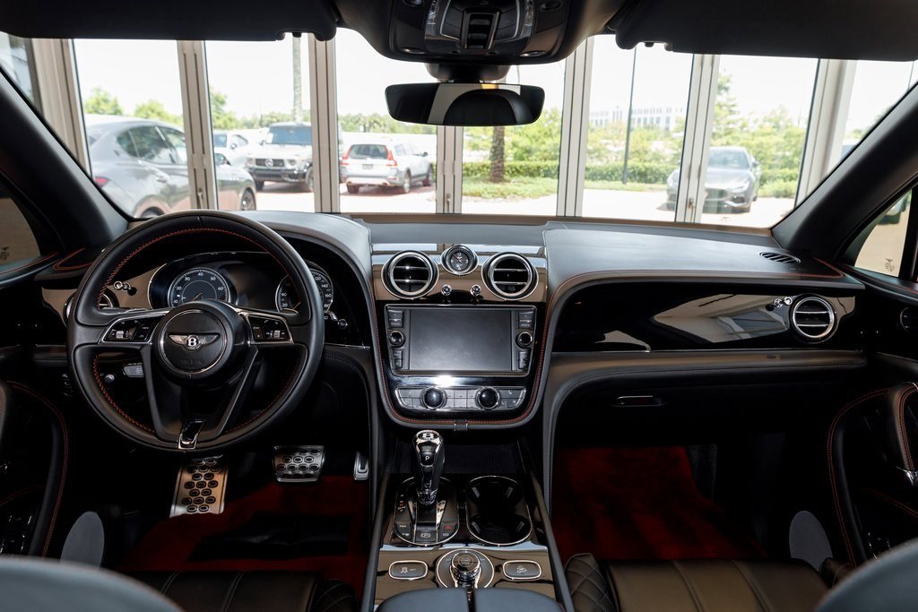 2019 Bentley Bentayga Mulliner photo 29