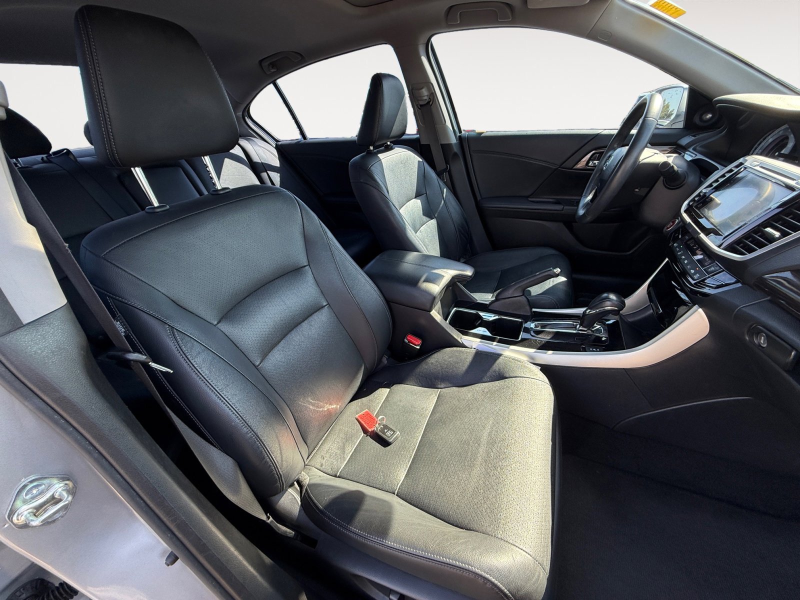 2016 Honda Accord EX-L V6 photo 18