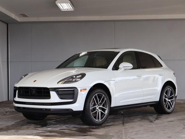 2025 Porsche Macan