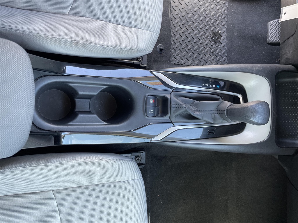 2021 Toyota Corolla LE photo 24