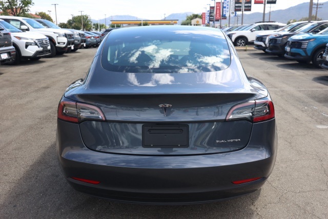 2023 Tesla Model 3 Long Range photo 4