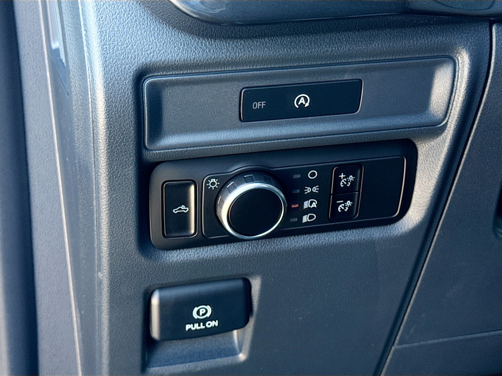 2025 Ford F-150 STX photo 10