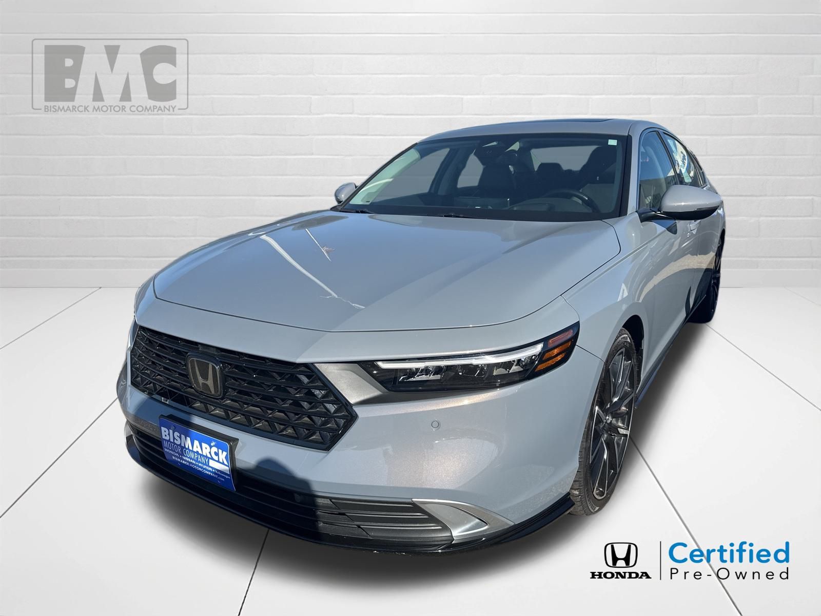 2023 Honda Accord Hybrid Touring photo 2