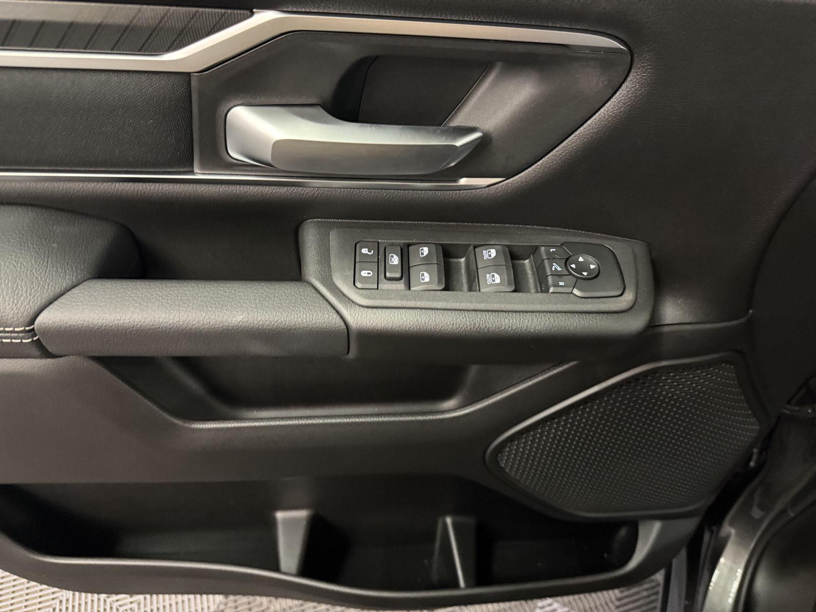 2025 Ram 1500 Big Horn Lone Star photo 27