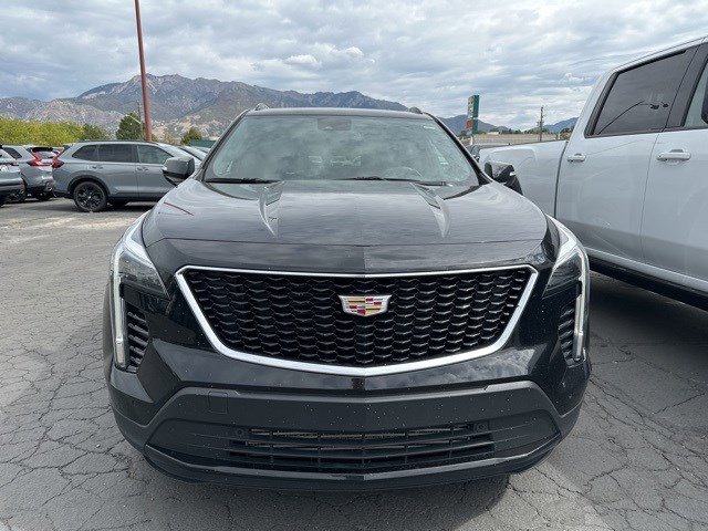 2023 Cadillac XT4 Sport photo 2