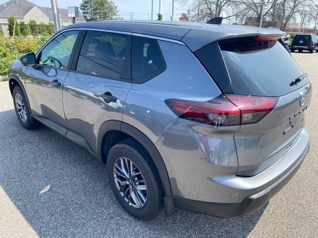 2026 Nissan Rogue S photo 4