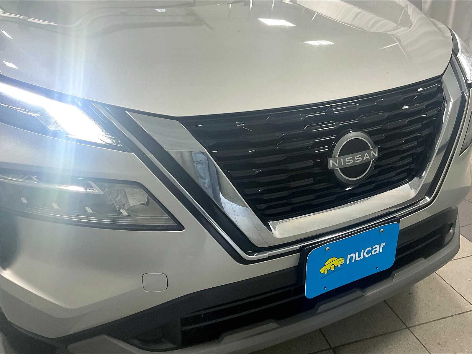 2023 Nissan Rogue SV photo 28