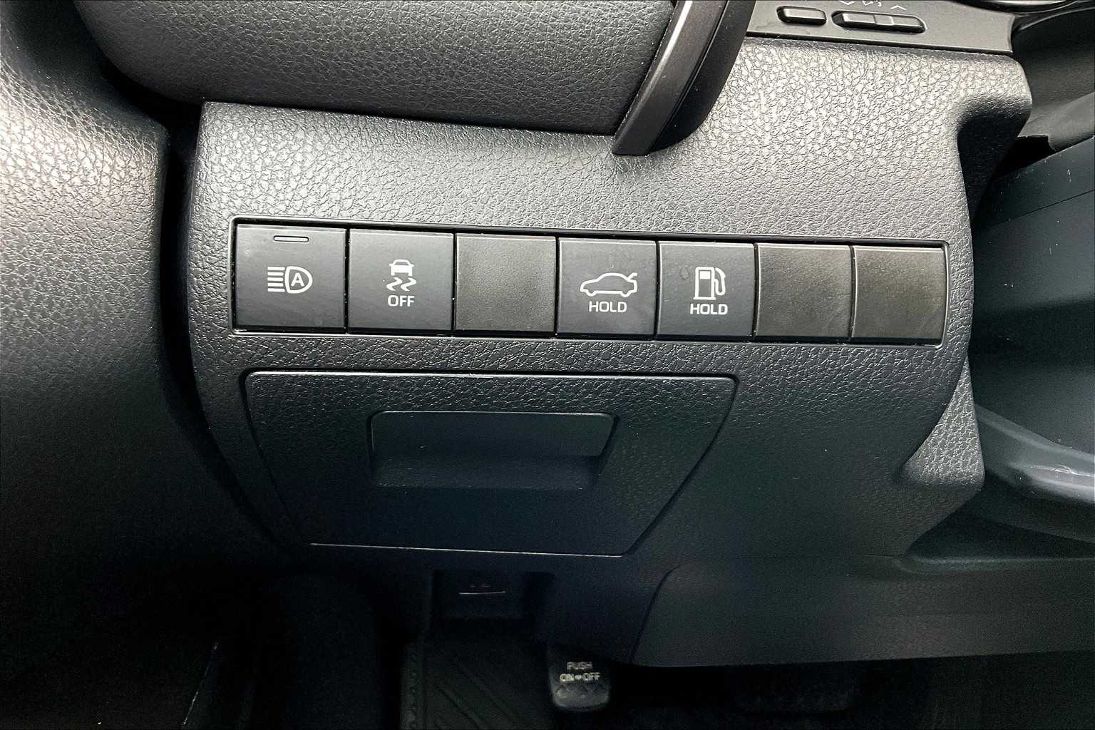 2023 Toyota Camry SE photo 34