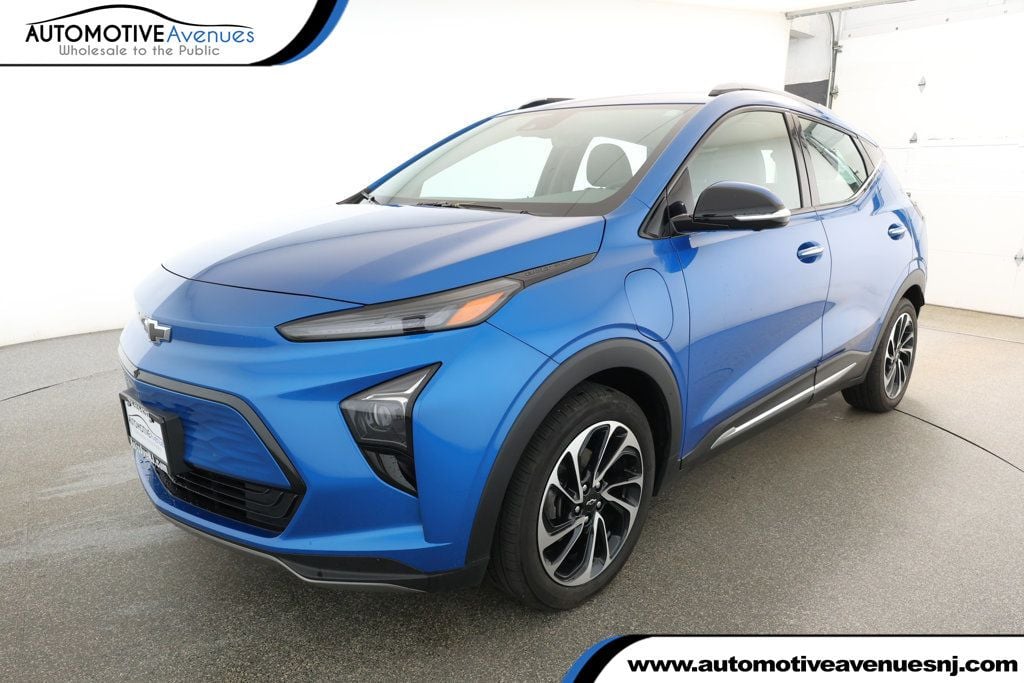 2023 Chevrolet Bolt EUV Premier's photo