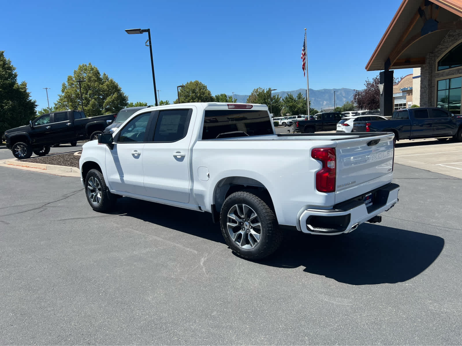 2025 Chevrolet Silverado 1500 RST photo 3
