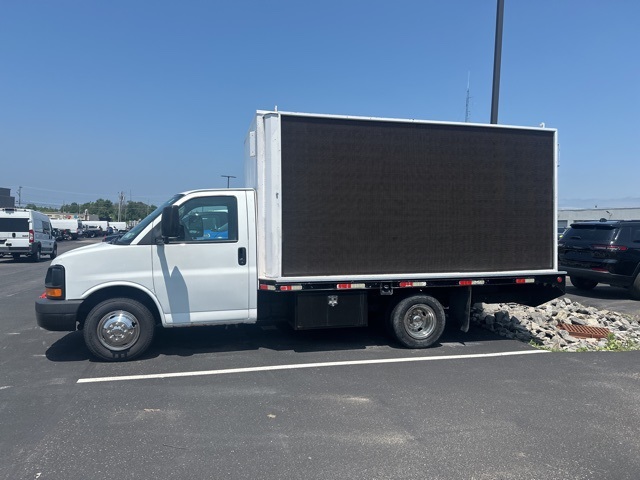 2008 Chevrolet Express G3500's photo