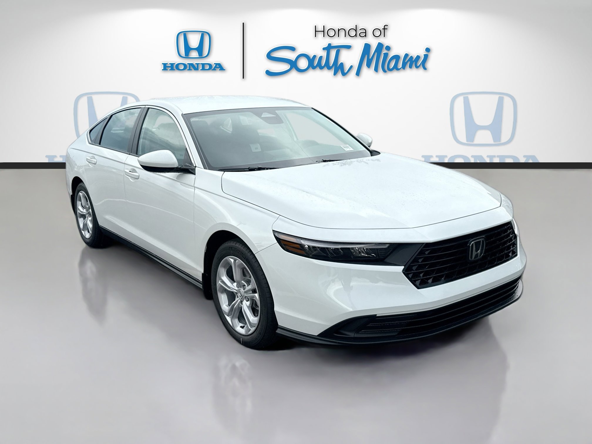 2025 Honda Accord LX's photo