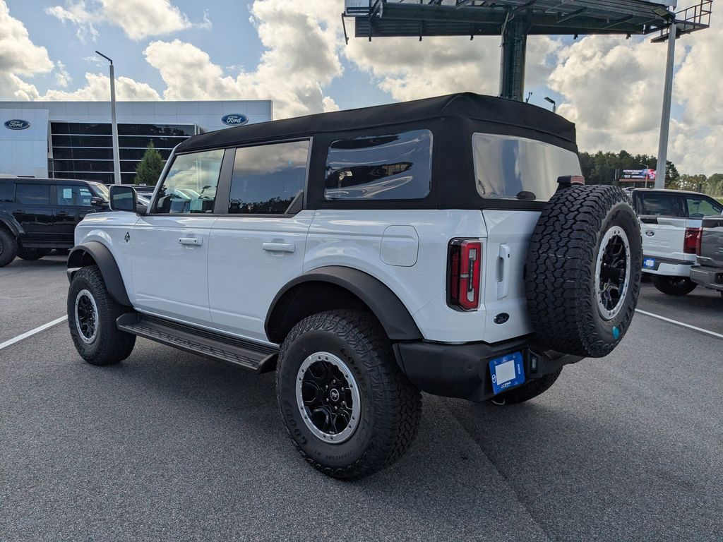 2025 Ford Bronco Outer Banks photo 4