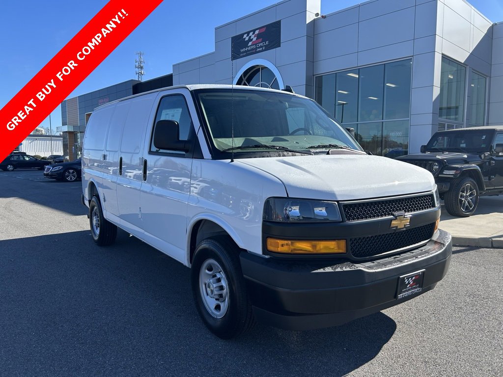 2025 Chevrolet Express Cargo Work Van's photo