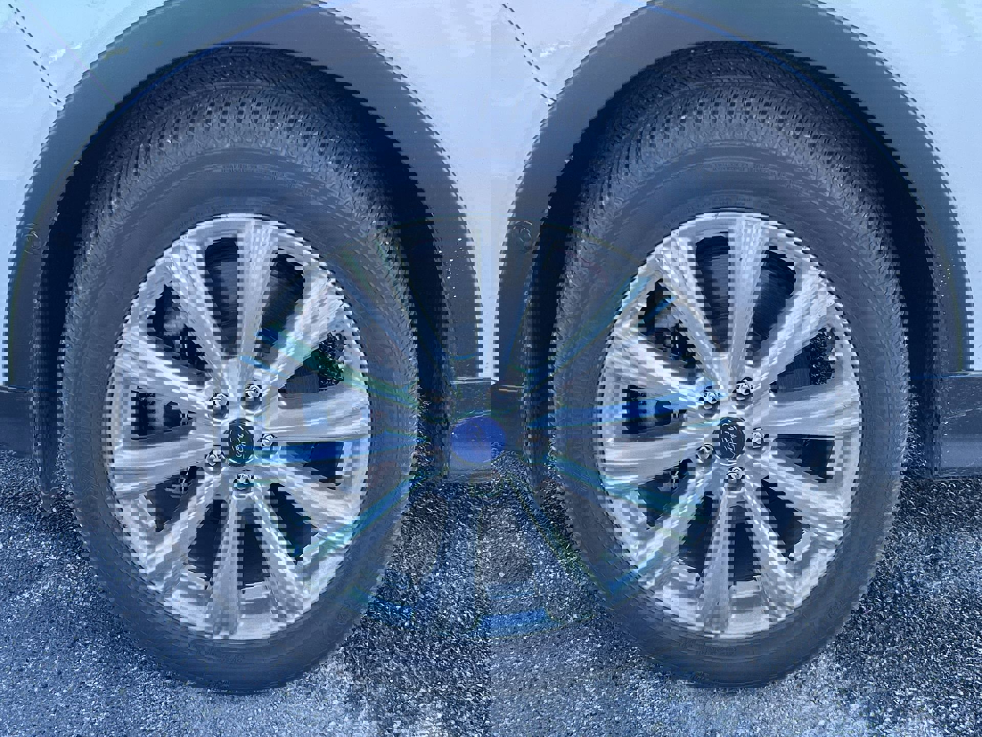 2017 Ford Escape Titanium photo 2