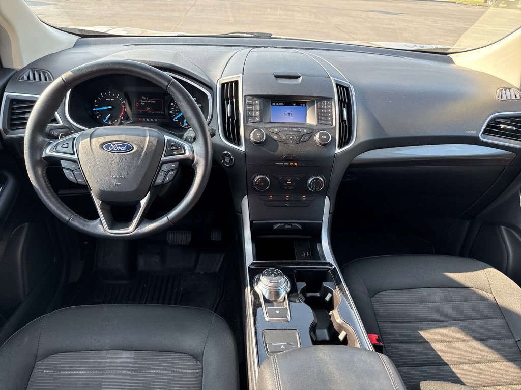 2019 Ford Edge SEL photo 22