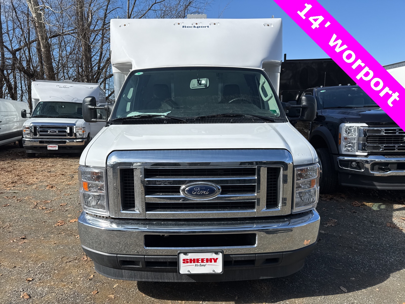 2025 Ford E-450 photo 2
