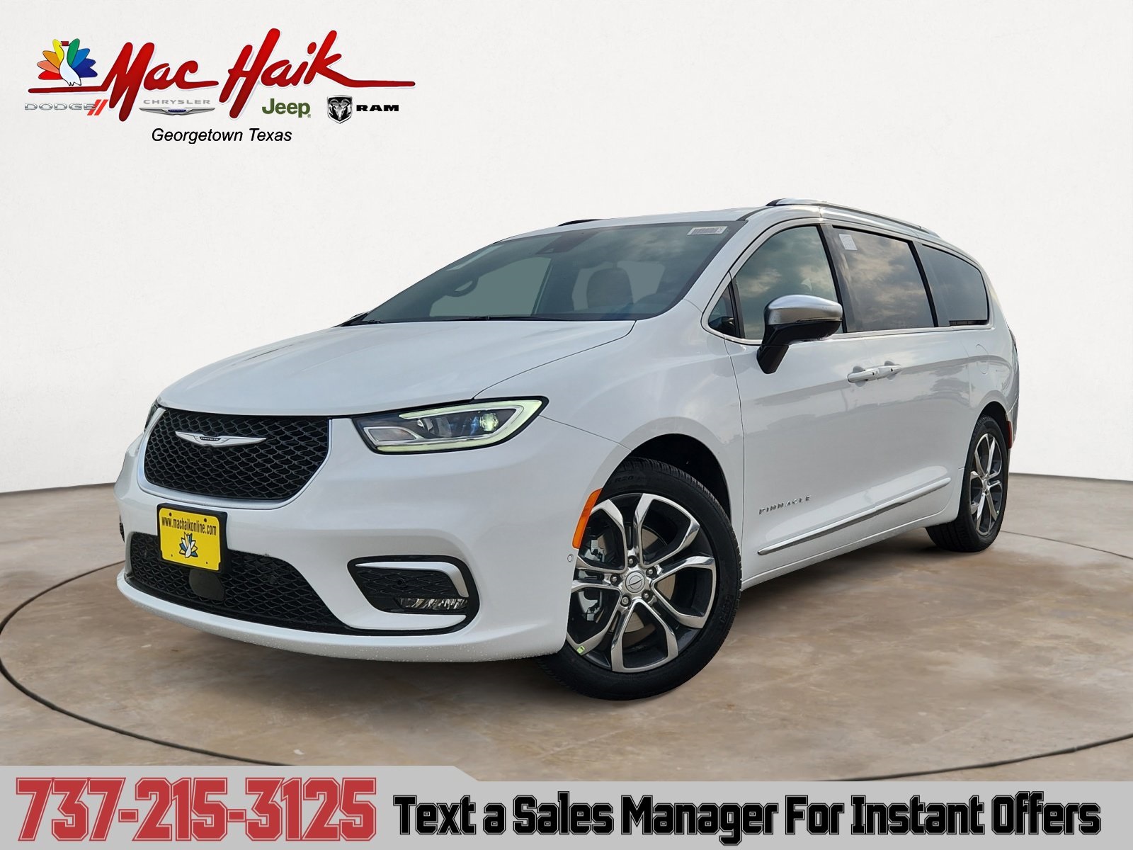 2026 Chrysler Pacifica Pinnacle's photo