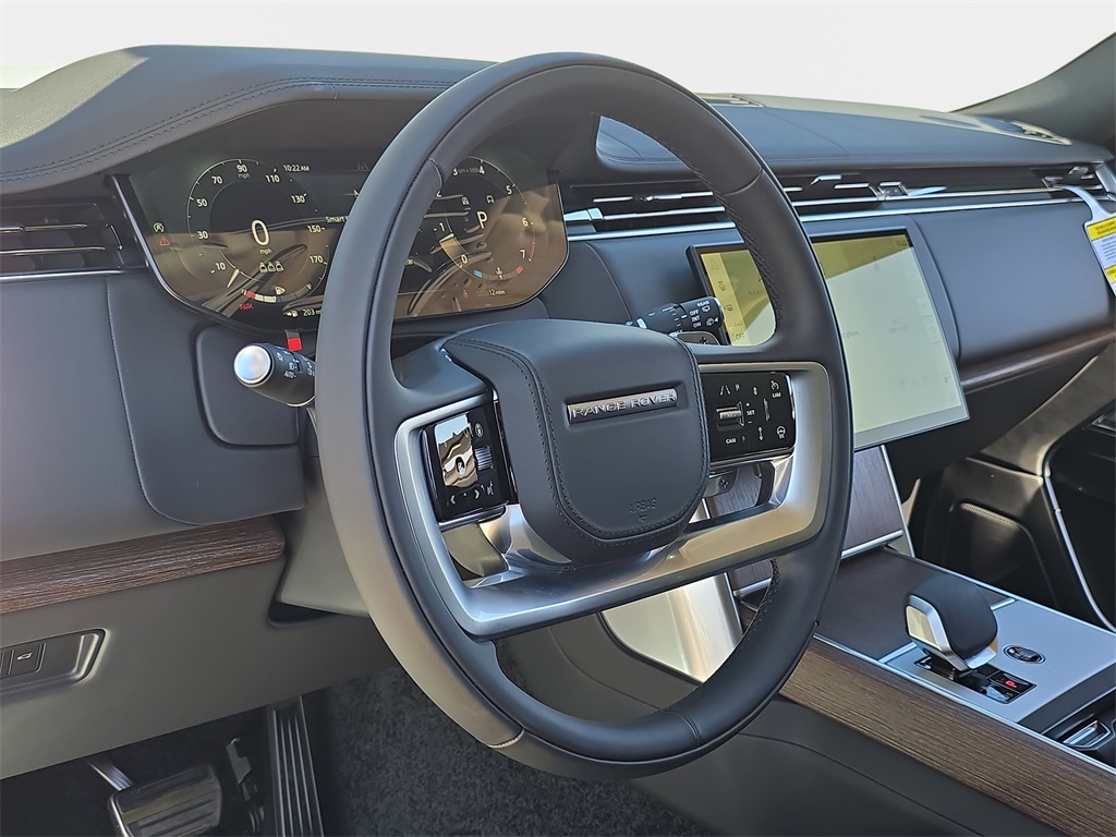 2025 Land Rover Range Rover SE photo 16