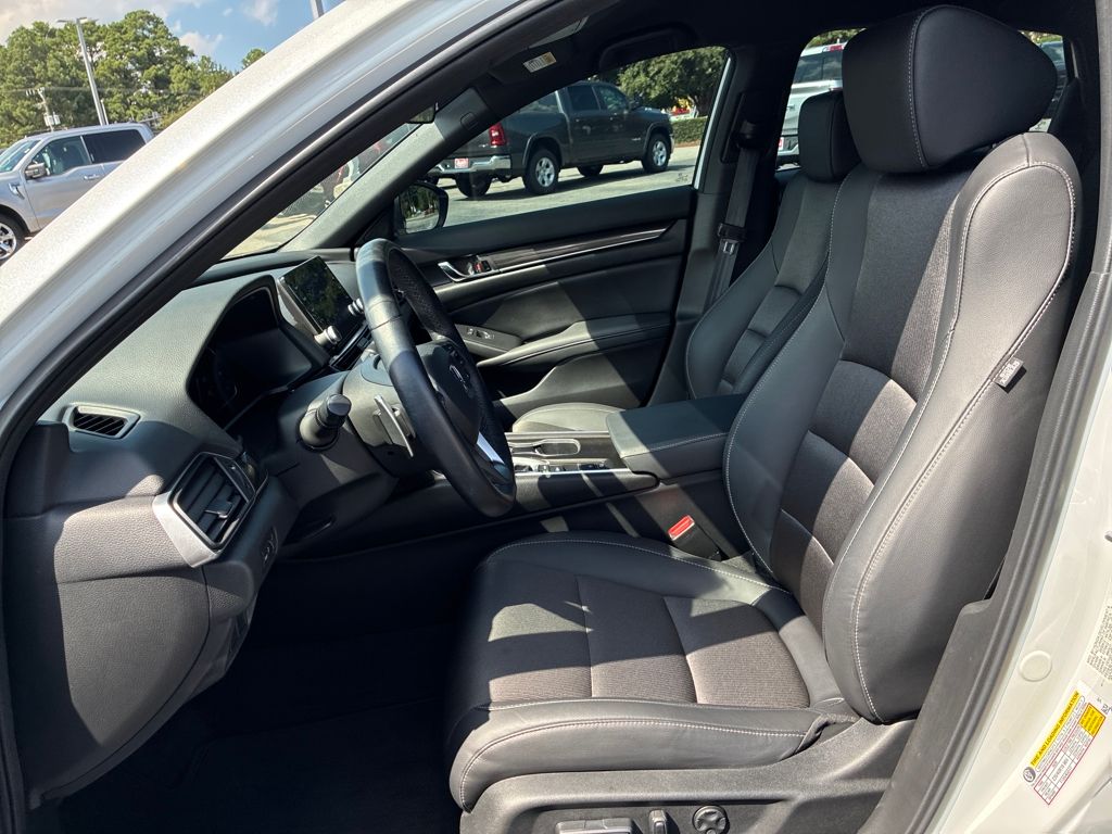 2022 Honda Accord Sport photo 16